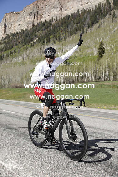 _BLB9045